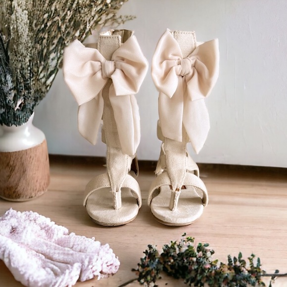 Joyfolie Alexa Gladiator Sandals/Boots in Gardenia 6 Toddler GUC - Picture 2 of 7